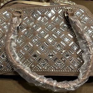 Taupe sparkling bag with straps